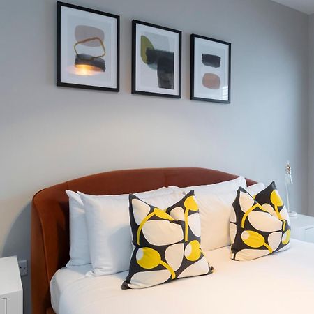 Elliot Oliver - Chic 2 Bedroom Town Centre Apartment Cheltenham Exterior photo